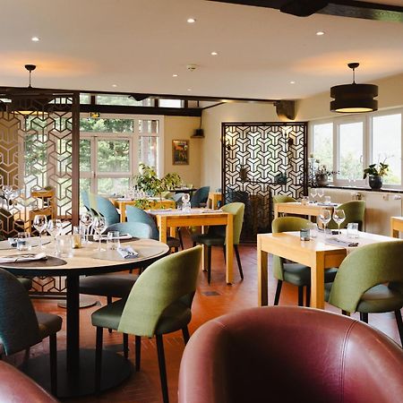 Logis Hotel Le Relais De La Poste Restaurant Le Fil Du Temps Thury-Harcourt-le-Hom Kültér fotó