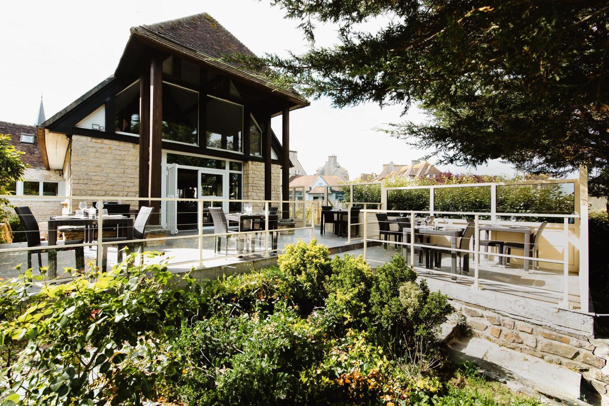 Logis Hotel Le Relais De La Poste Restaurant Le Fil Du Temps Thury-Harcourt-le-Hom Kültér fotó