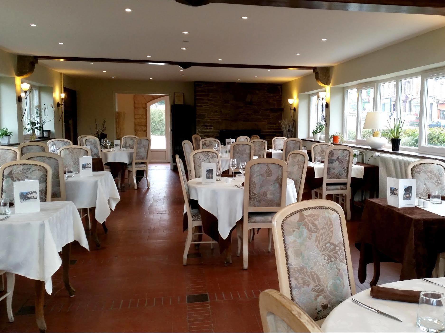 Logis Hotel Le Relais De La Poste Restaurant Le Fil Du Temps Thury-Harcourt-le-Hom Kültér fotó